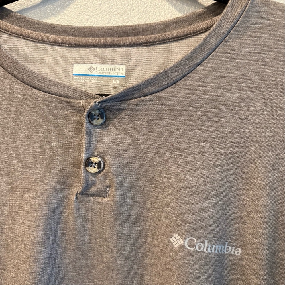 Columbia Heather Gray Long Sleeve Henley (L)